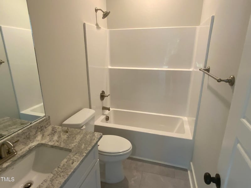 221 Jackson St, Coats, NC 27521