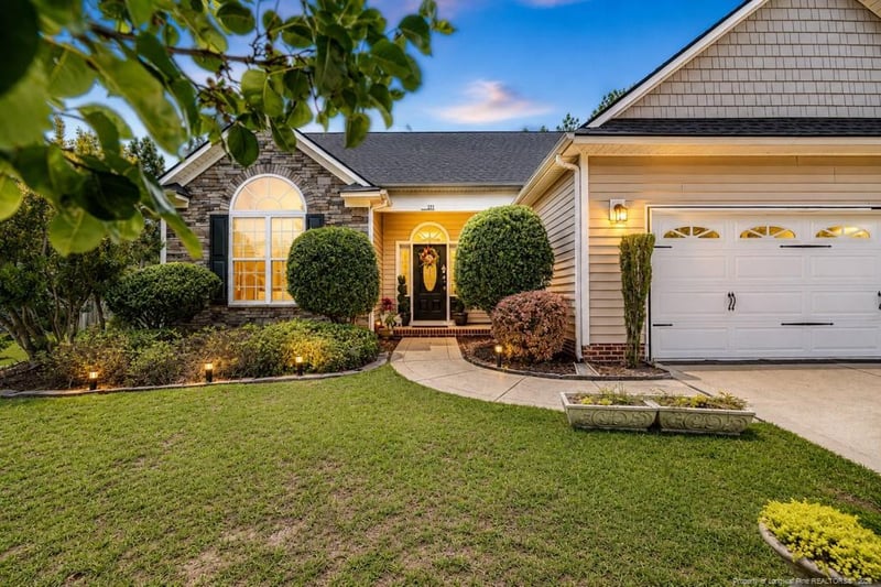 221 Kimbrough Dr, Lillington, NC 27546