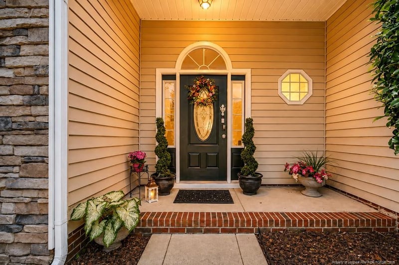 221 Kimbrough Dr, Lillington, NC 27546