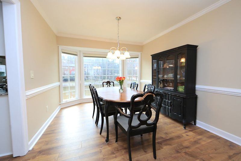 221 Kirkfield Dr, Cary, NC 27518