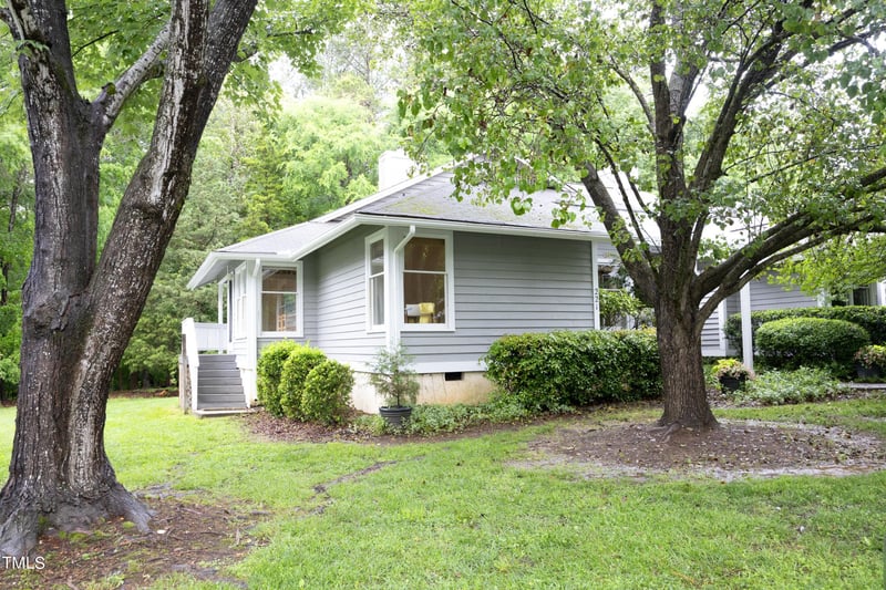 221 Kirkwood Dr, Chapel Hill, NC 27514