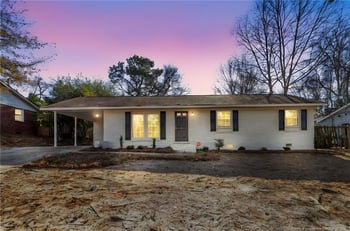 221 Lansdowne Rd, Fayetteville, NC 28314