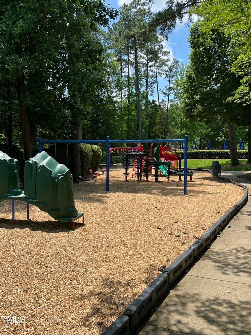 221 Mountain Laurel, Chapel Hill, NC 27517