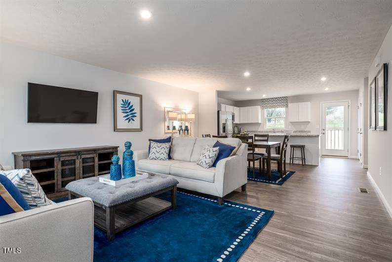 221 Newcastle Dr, Sanford, NC 27330