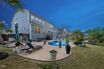 221 Obsidian Dr, Holly Springs, NC 27540
