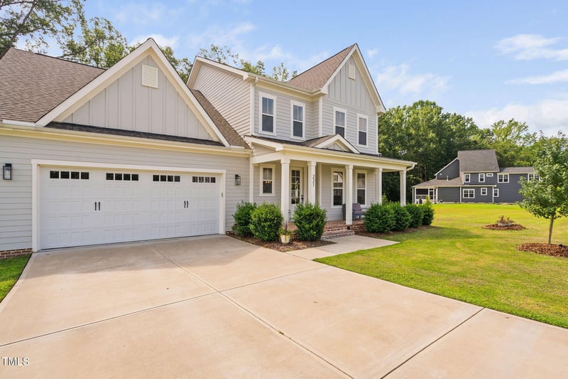 221 Old Hickory Dr, Raleigh, NC 27603