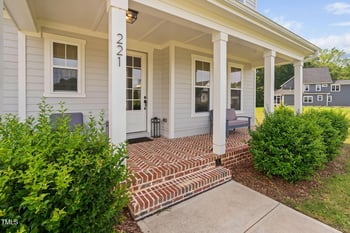 221 Old Hickory Dr, Raleigh, NC 27603