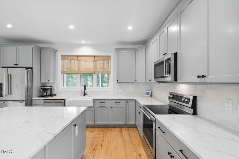 221 Old Hickory Dr, Raleigh, NC 27603
