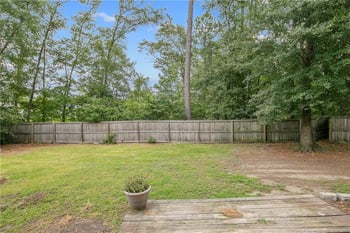 221 Old Vander Rd, Fayetteville, NC 28312