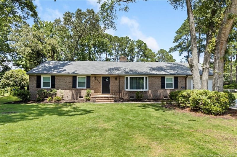 221 Palomar St, Fayetteville, NC 28314