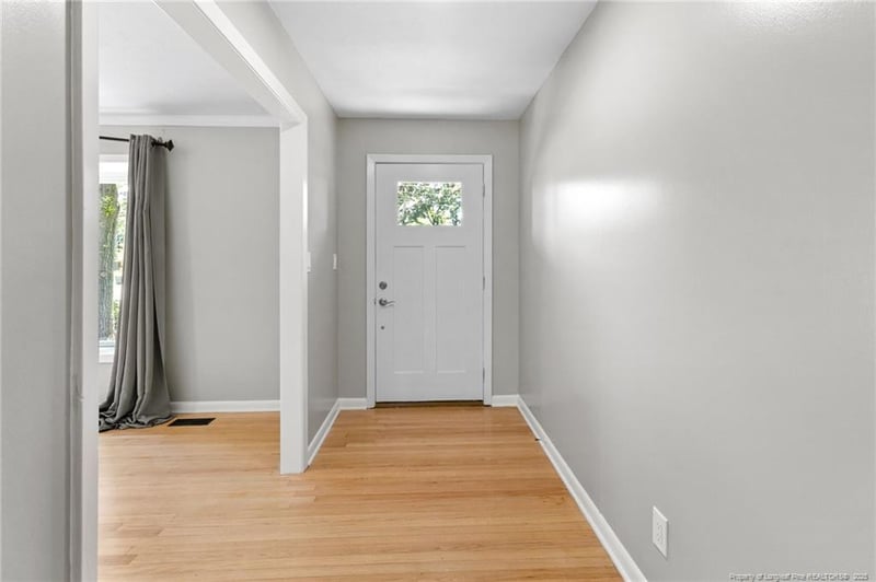 221 Palomar St, Fayetteville, NC 28314