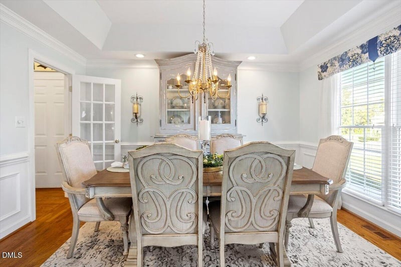 221 Parkridge Dr, Clayton, NC 27527