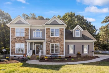 221 Parkridge Dr, Clayton, NC 27527