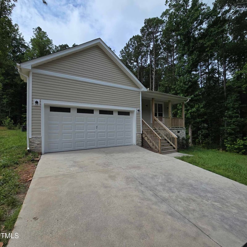221 Rawhide Dr, Louisburg, NC 27549