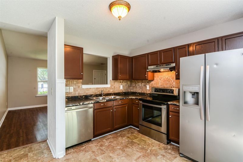221 Ruby Ridge Rd, Durham, NC 27703
