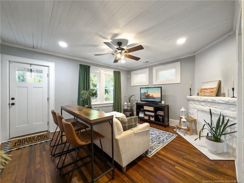 221 Sedberry St, Fayetteville, NC 28305