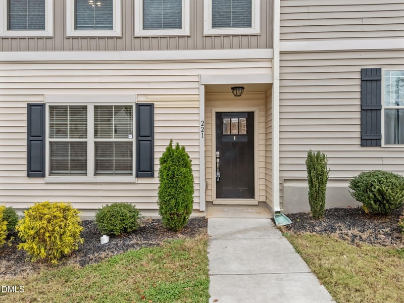 221 Socket St, Raleigh, NC 27606