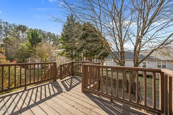 221 Southerby Dr, Garner, NC 27529