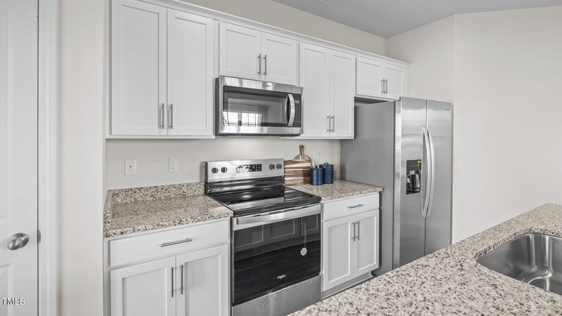 221 Starlight St, Sanford, NC 27330