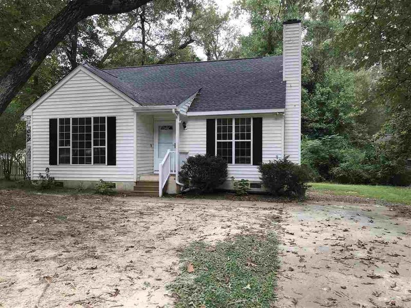 221 Steeple Rd, Holly Springs, NC 27540