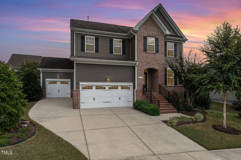 221 Tazwell Hall Ln, Wake Forest, NC 27587