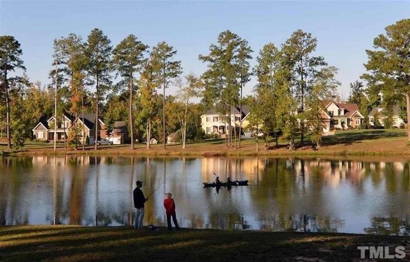 221 E Webber Ln, Clayton, NC 27527