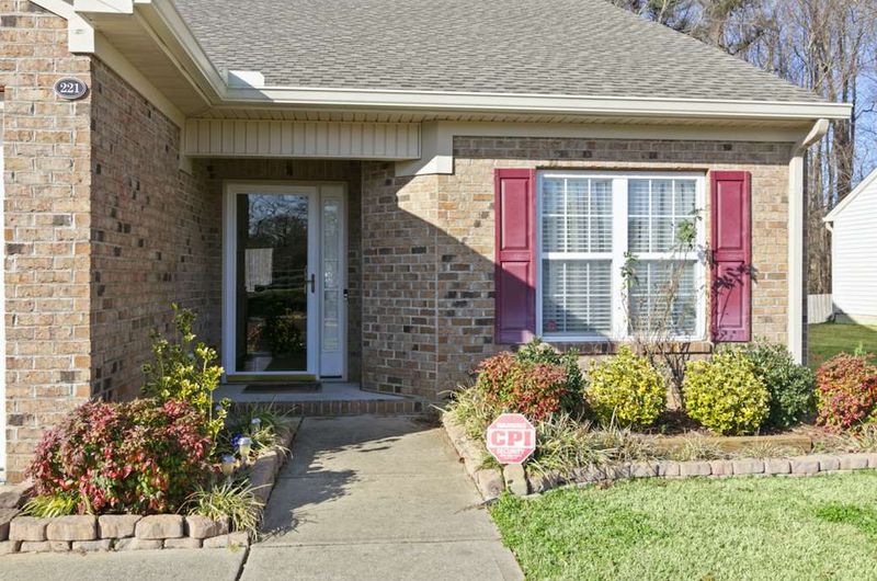 221 Will Ct, Clayton, NC 27520