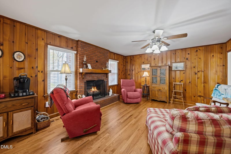 221 E Winston St, Youngsville, NC 27596