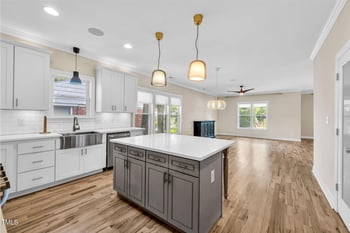 2210 Bedford Ave, Raleigh, NC 27607