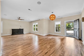2210 Bedford Ave, Raleigh, NC 27607