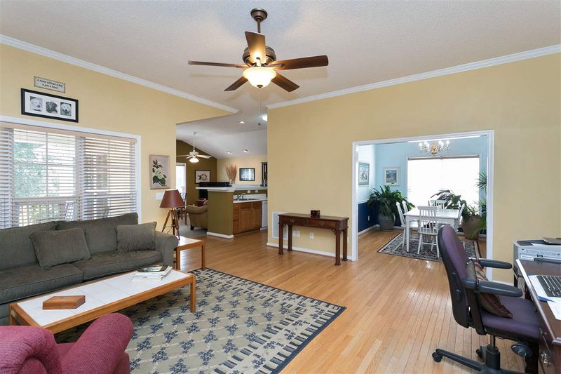 2210 Echo Glen Ln, Apex, NC 27523