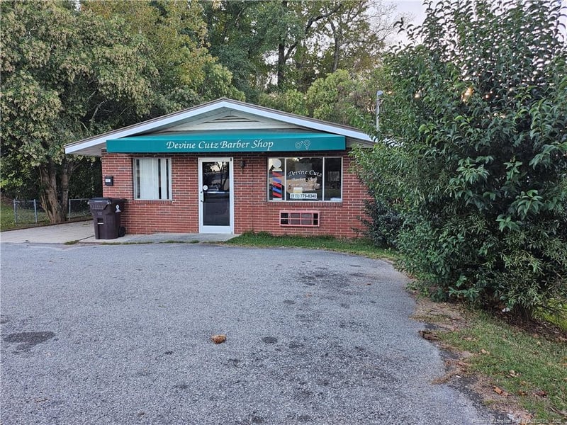 2210 Lee Ave, Sanford, NC 27330