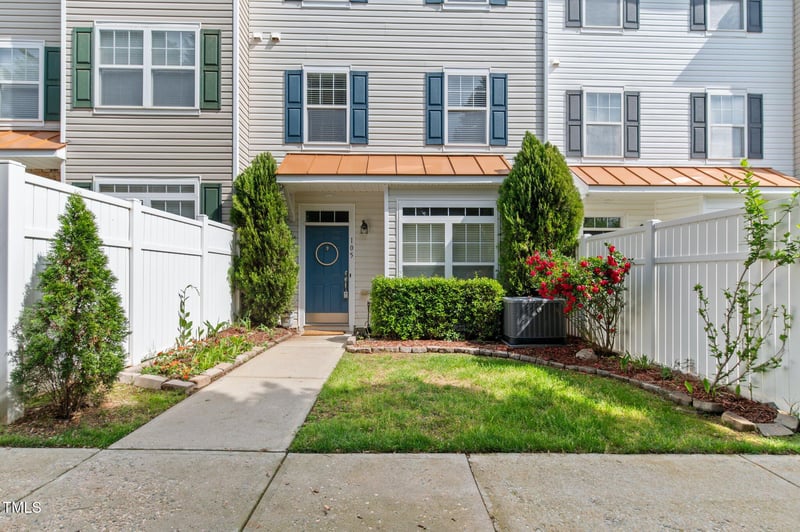 2210 Raven Rd #105, Raleigh, NC 27614