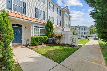 2210 Raven Rd #105, Raleigh, NC 27614
