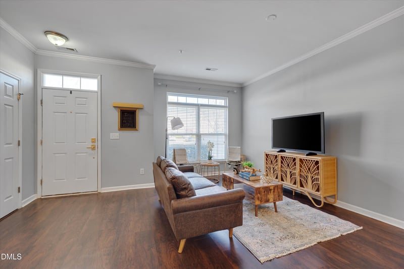 2210 Raven Rd #106, Raleigh, NC 27614