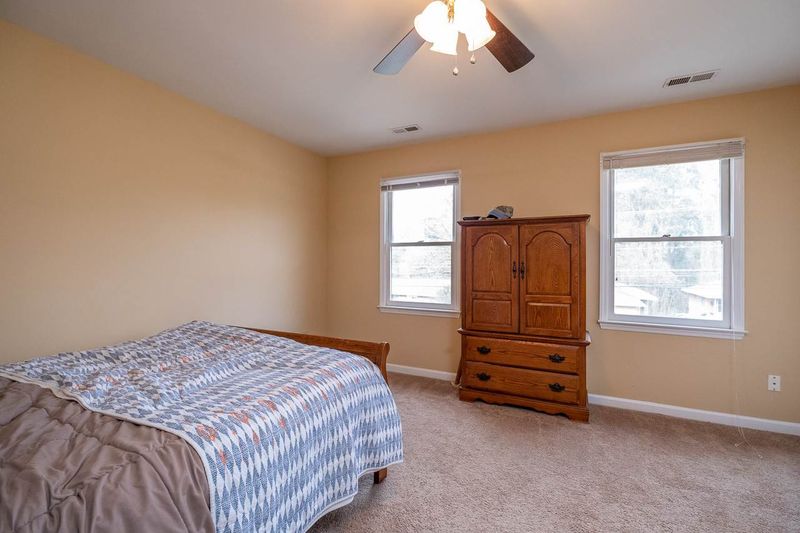 2211 Chapel Hill Rd, Durham, NC 27707