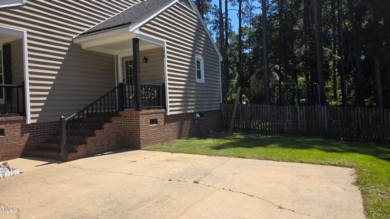 2211 Chelsea Dr, Wilson, NC 27896