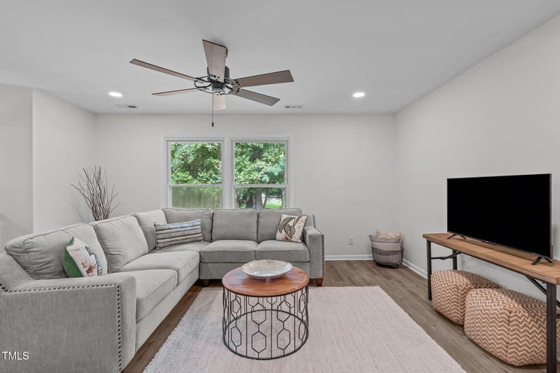 2211 Hillock Dr, Raleigh, NC 27612