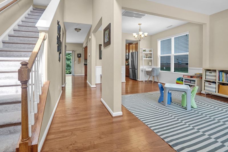 2211 Pear Tree Ln, Durham, NC 27703