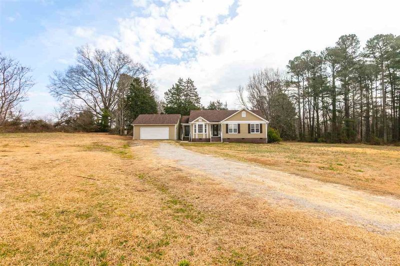 2211 Pecan Cir, Clayton, NC 27520