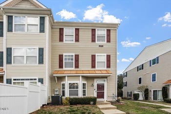 2211 Raven Rd #108, Raleigh, NC 27614