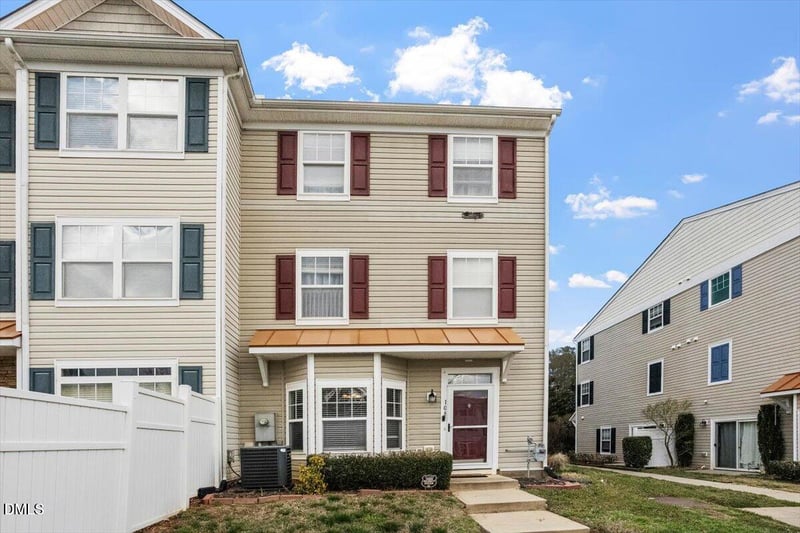 2211 Raven Rd #108, Raleigh, NC 27614