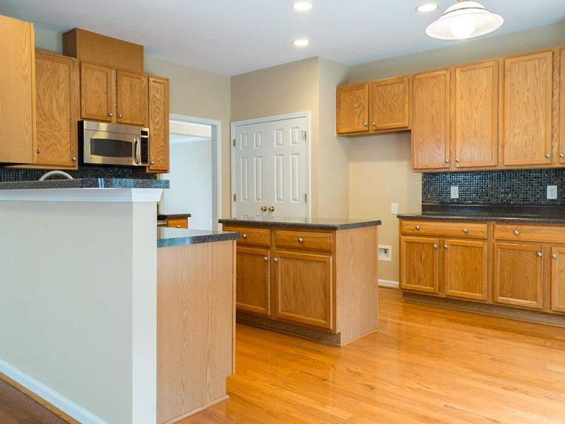 2211 River Basin Ln, Raleigh, NC 27610
