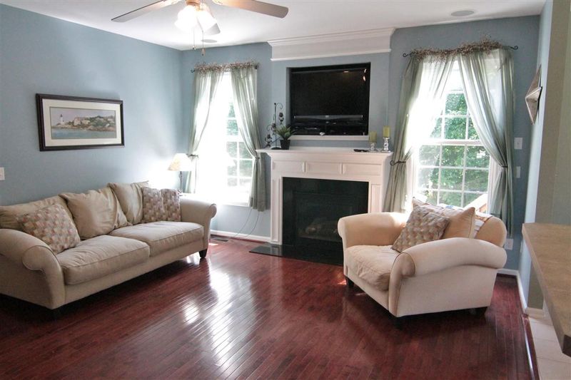 2211 Summit Dr, Hillsborough, NC 27278