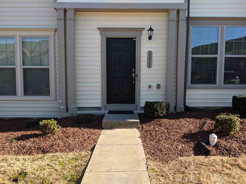 2211 Sunny Cv, Raleigh, NC 27610