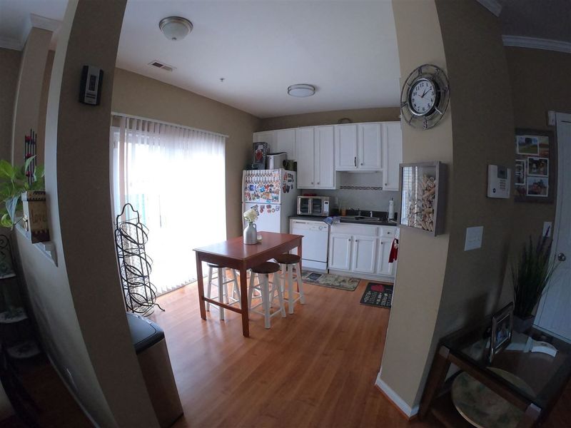 2211 Valley Edge Dr #111, Raleigh, NC 27614