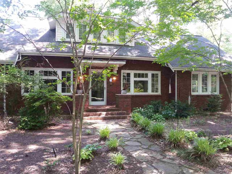 2212 W Club Blvd, Durham, NC 27705