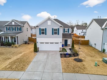 2212 Fairway Green Dr, Fuquay Varina, NC 27526