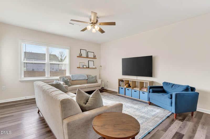 2212 Fairway Green Dr, Fuquay Varina, NC 27526