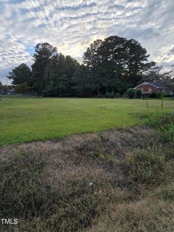 2212 M L K Jr Pw, Wilson, NC 27893